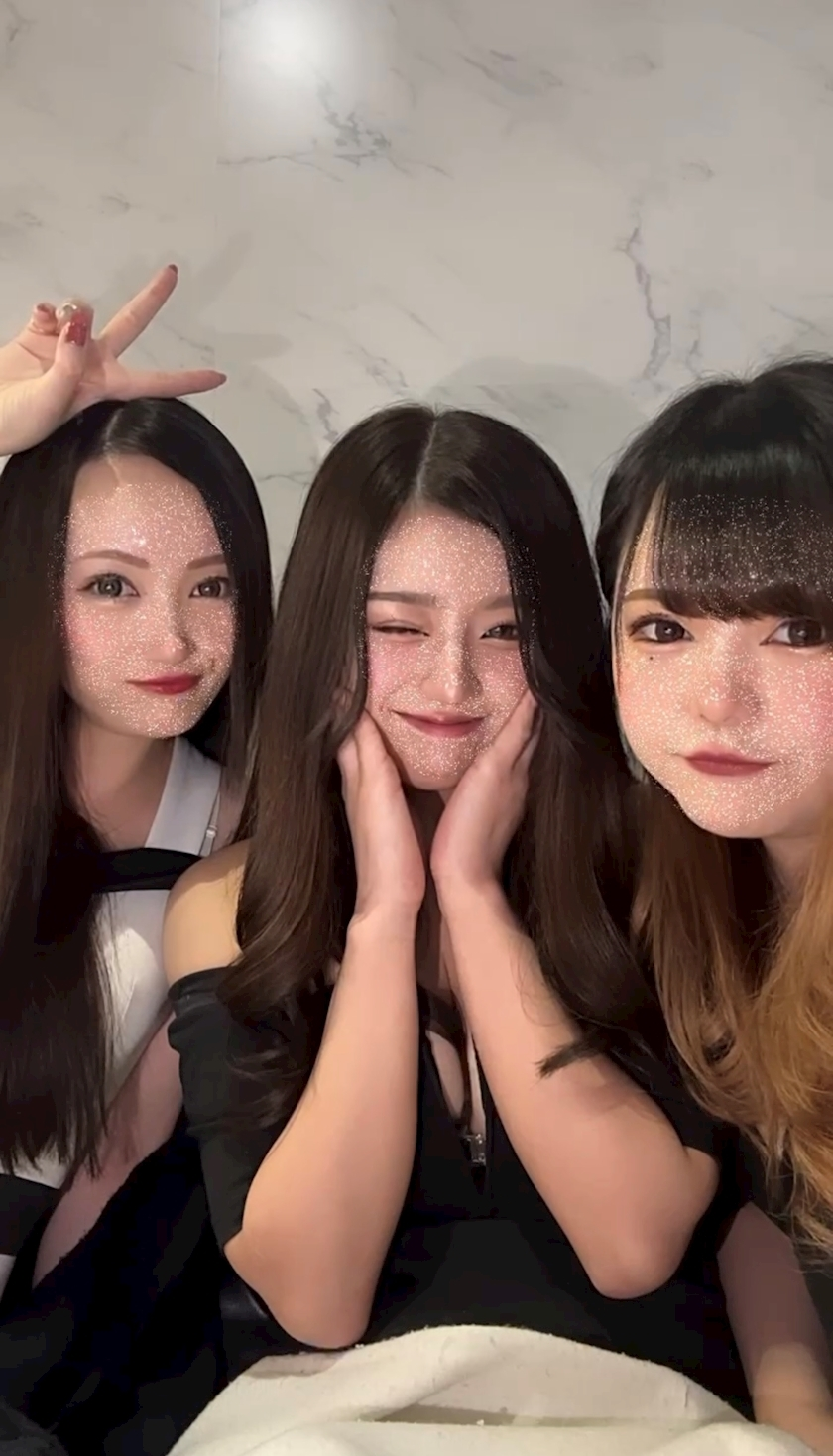 あや