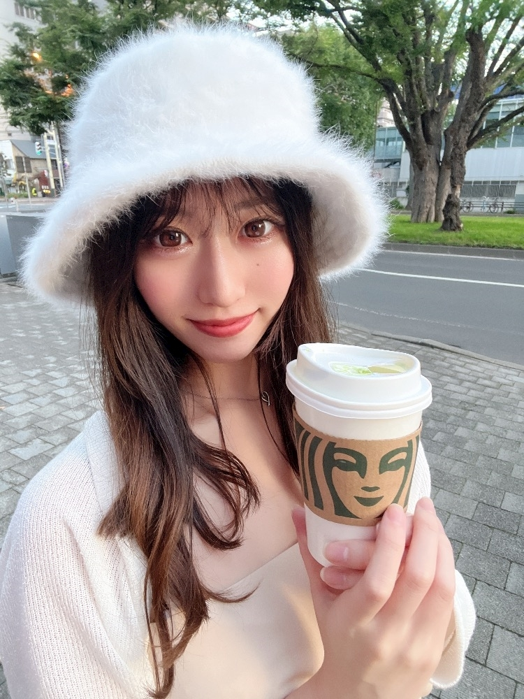 天乃 りさ