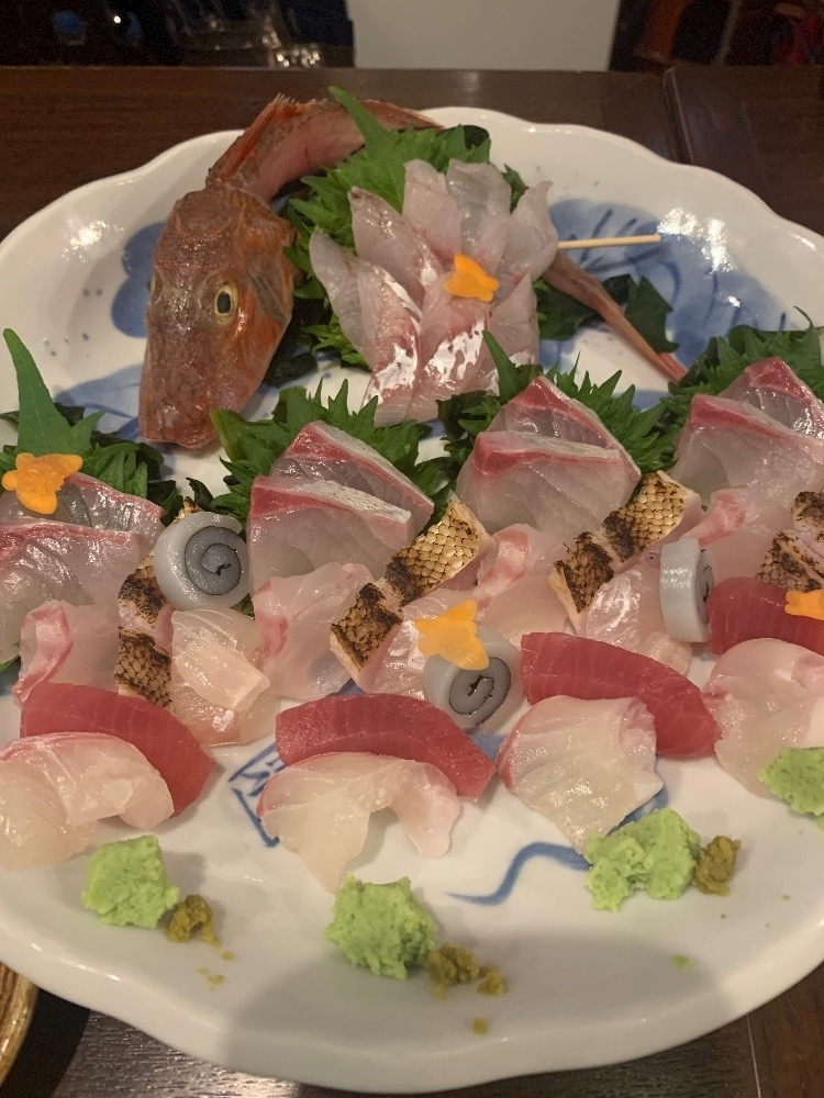 あいな