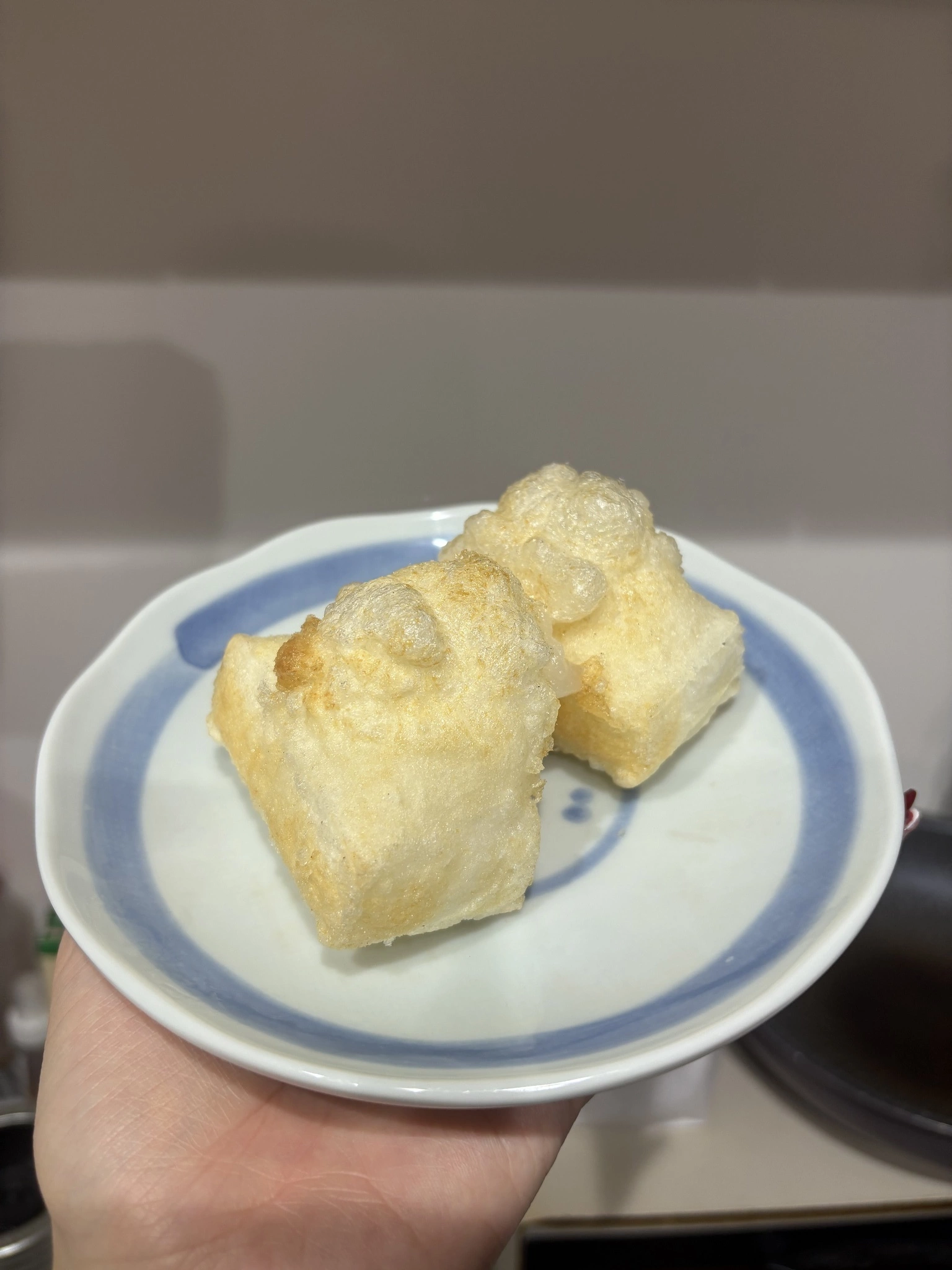 ふりふり ふりる