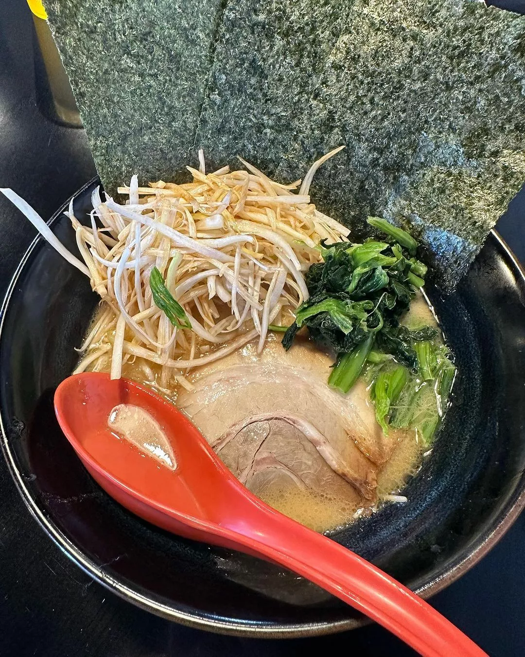 麻貴