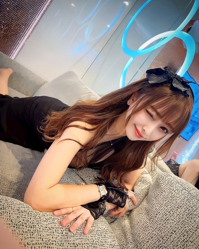 叶 芽依