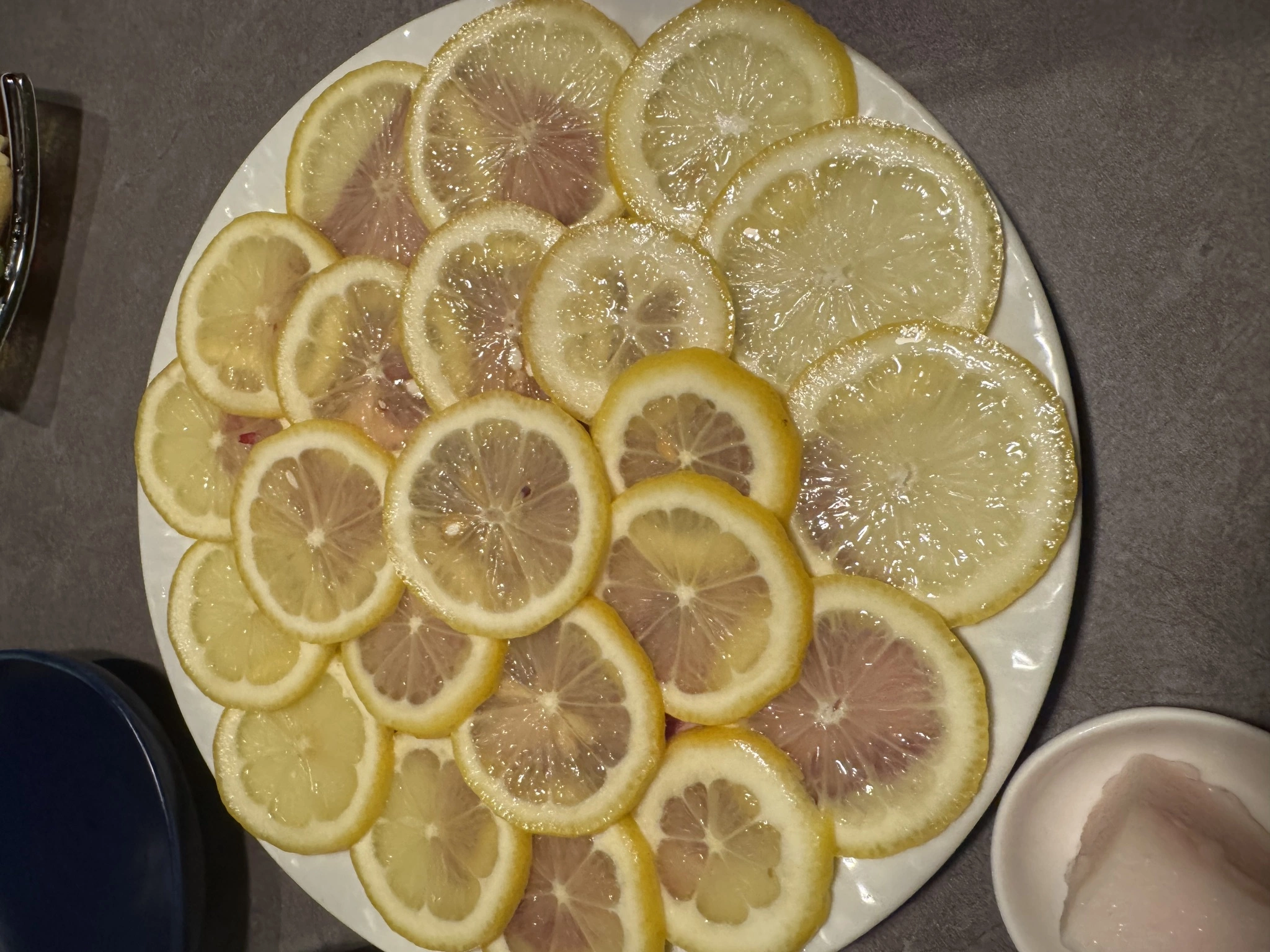 にこる