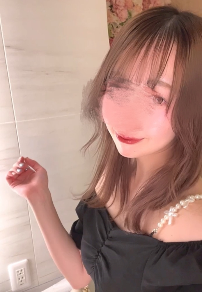 乙川 ゆあ