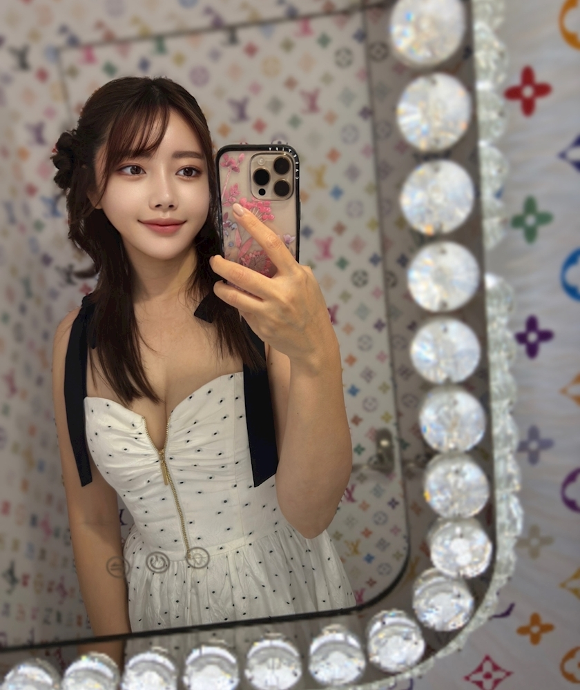 妃 えりな