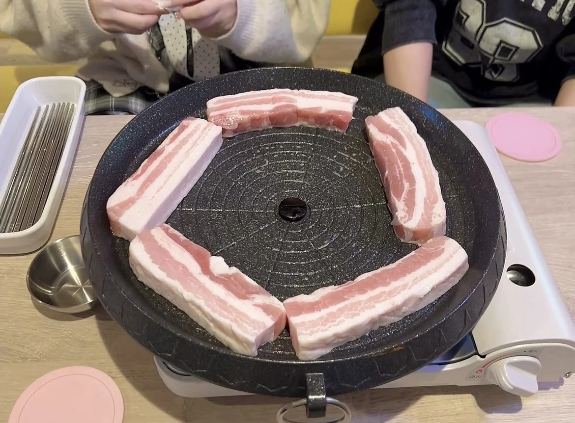 小鳥遊 もか