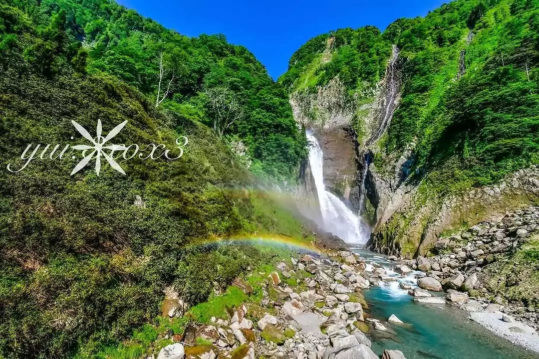 神崎 唯