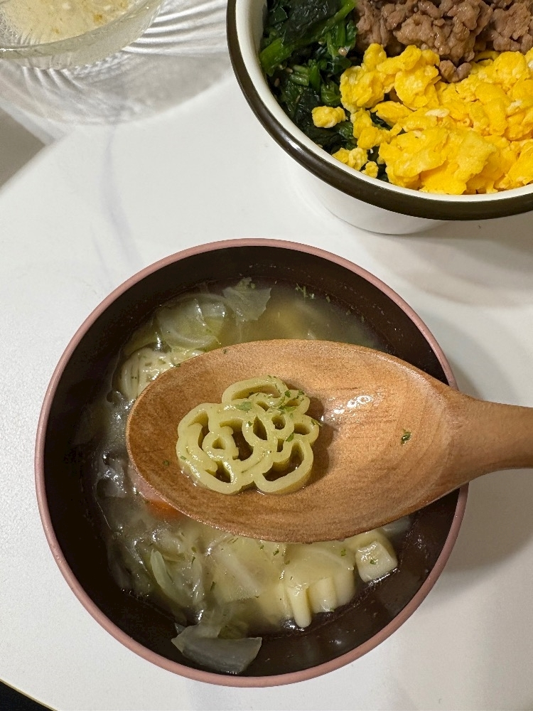 葉月 ひろみ