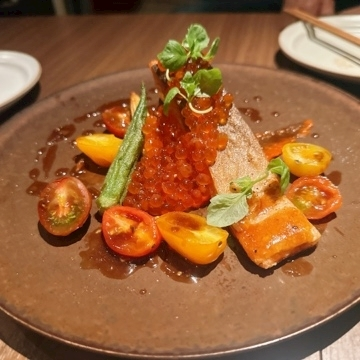 足立 はな