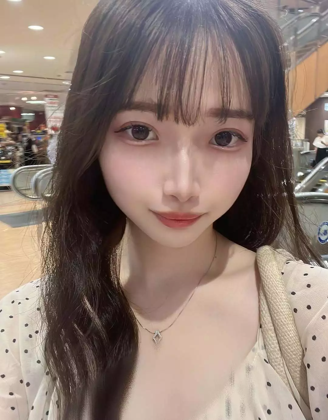 みいな