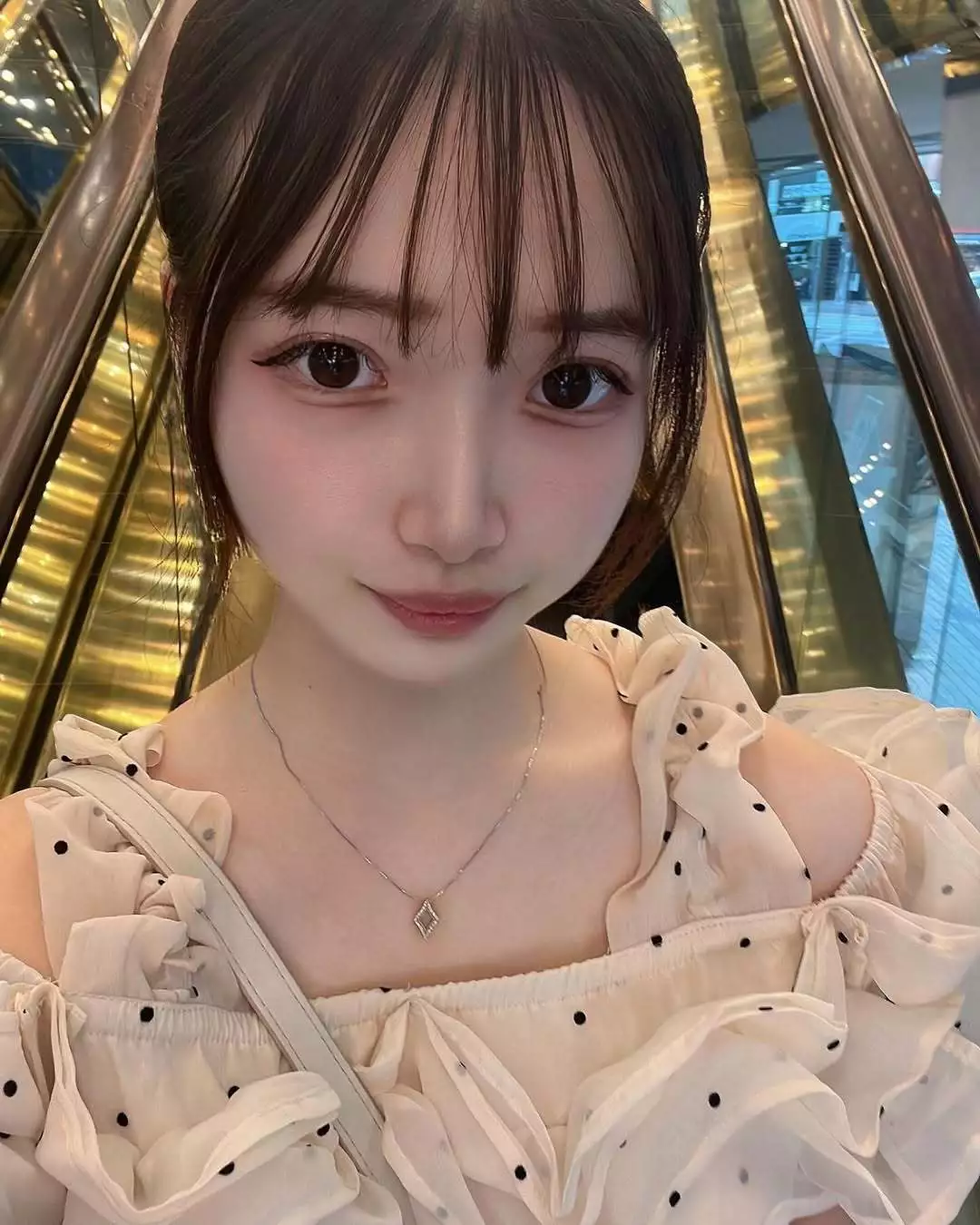 みいな