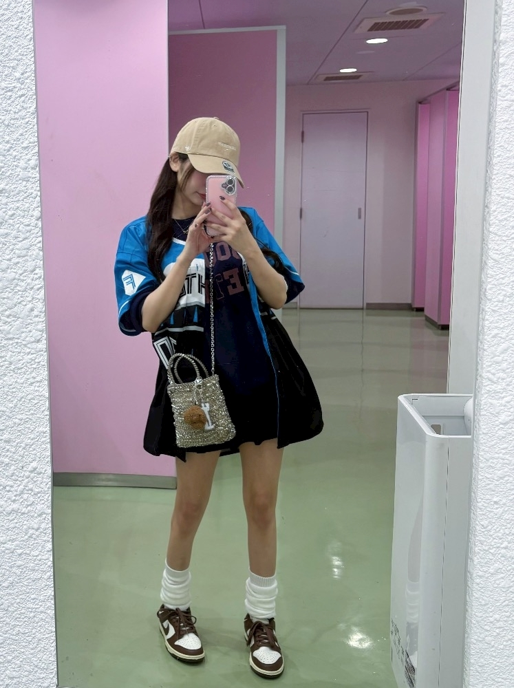 あみな