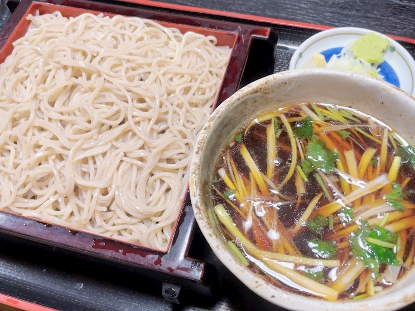 愛羽 仁美