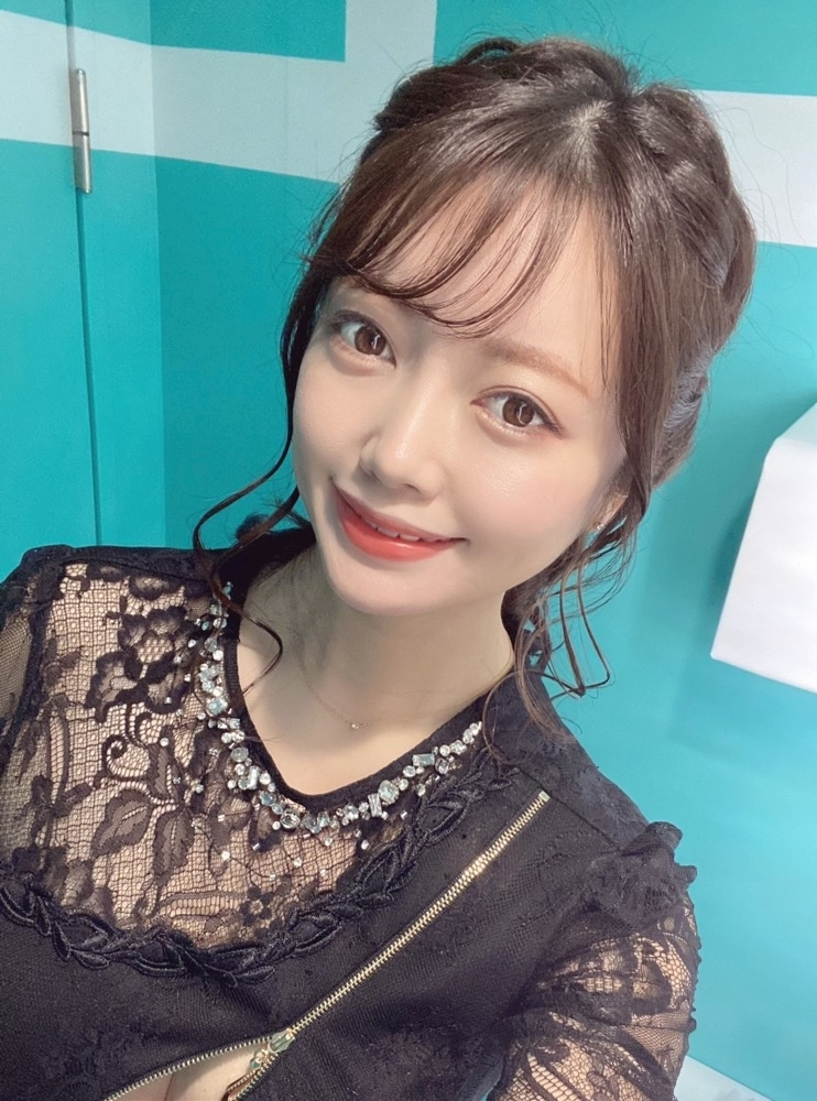 妃 えりな