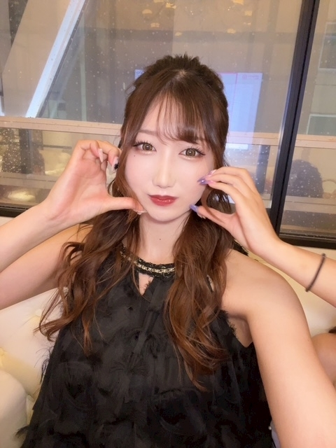 美波 ななみ