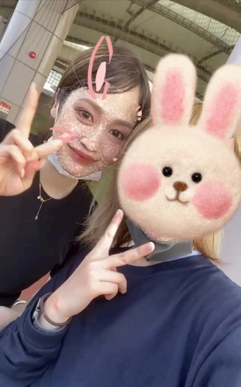 こう