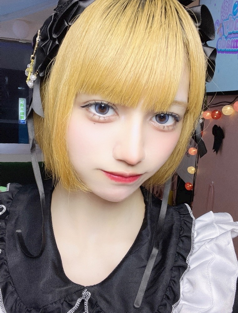 てぃな