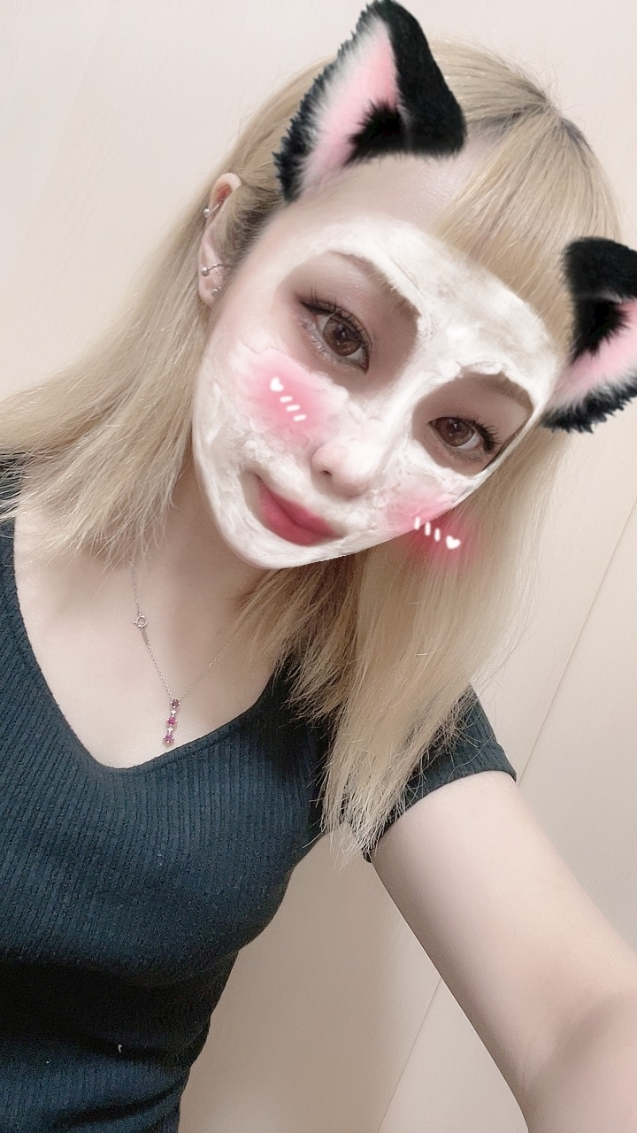 小川 真央