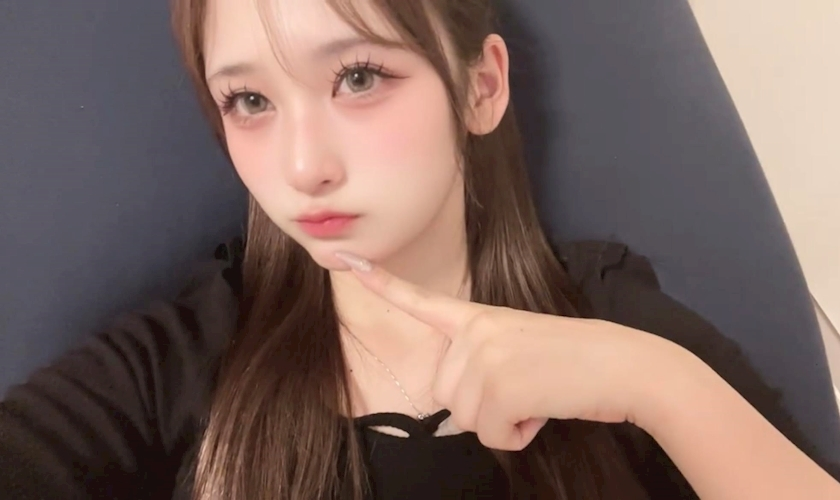 真白 あい