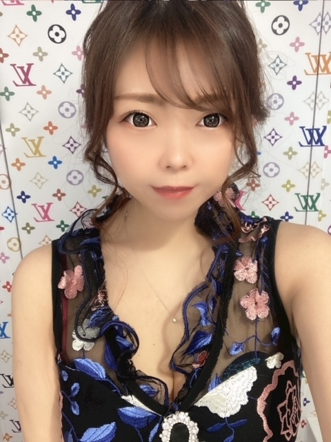 夏樹 あや