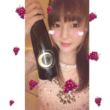 早坂 ゆい