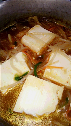 愛羽 仁美