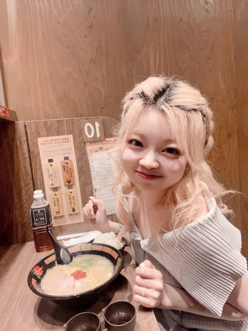美吉 アユム