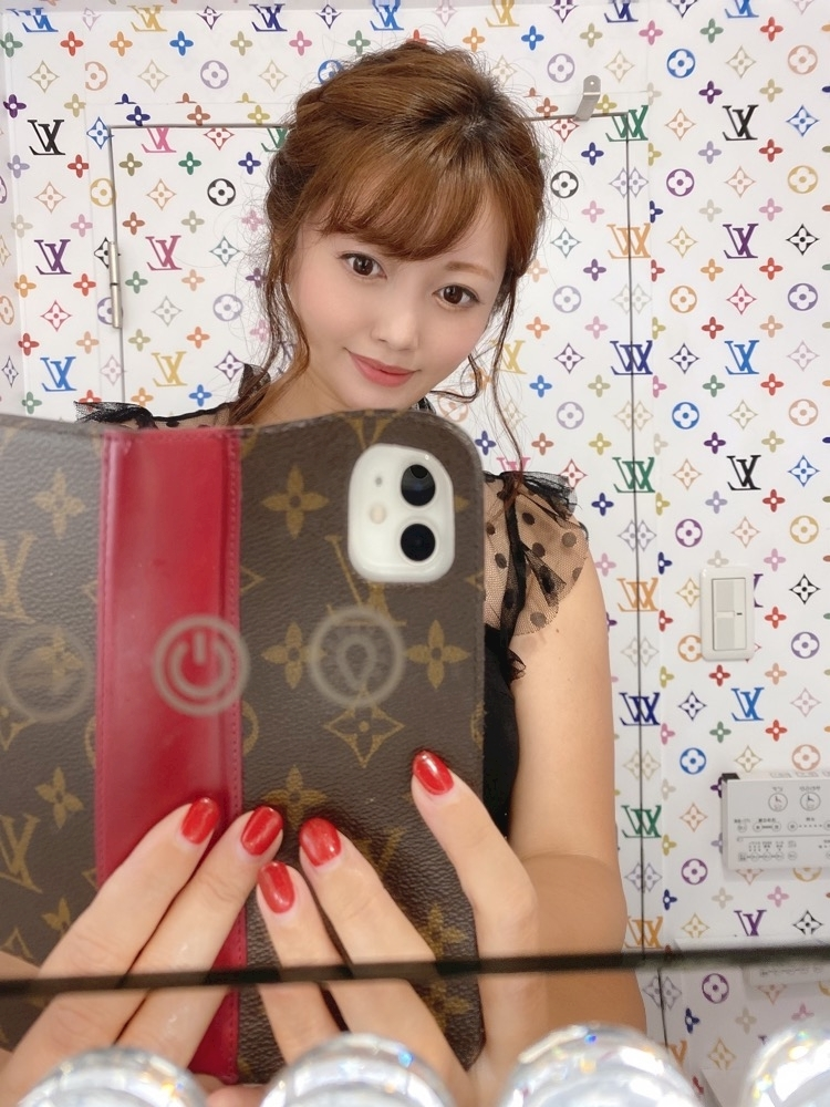 妃 えりな