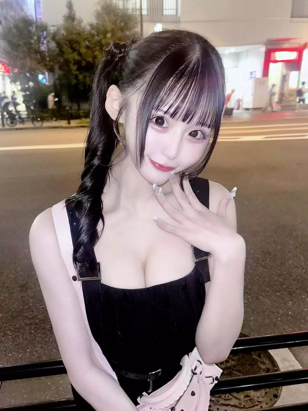 水無月 ゆゆ