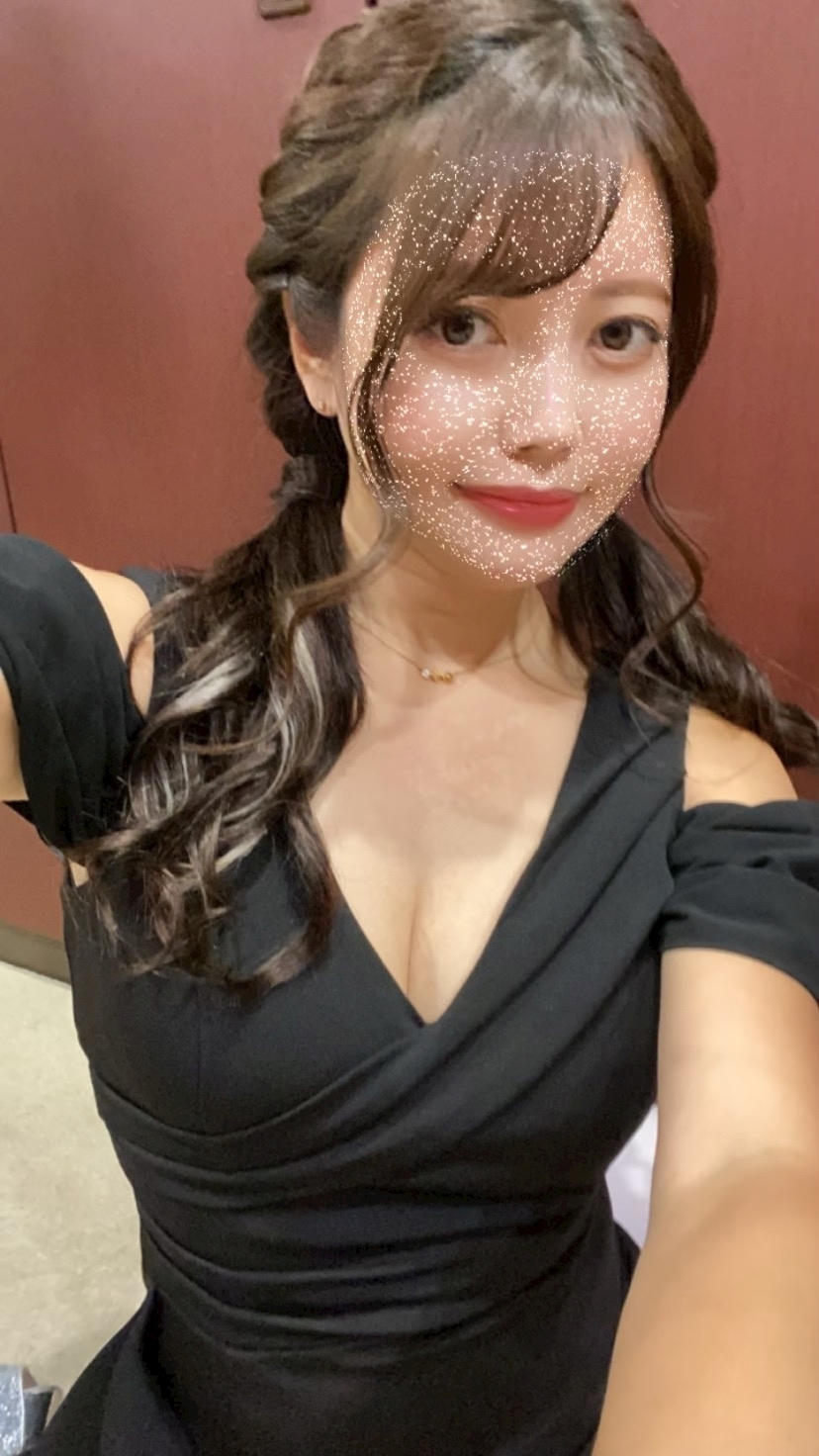 妃 えりな