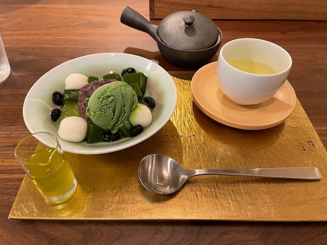 麻貴