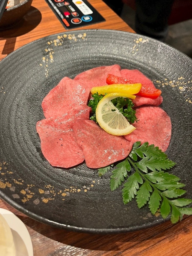 みあ