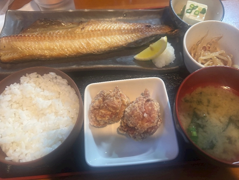 三鷹 真綺