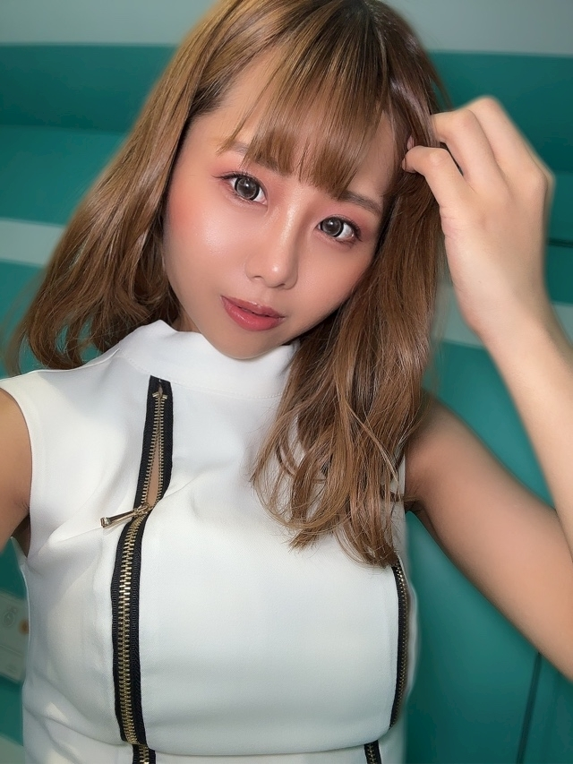 一条 彩由
