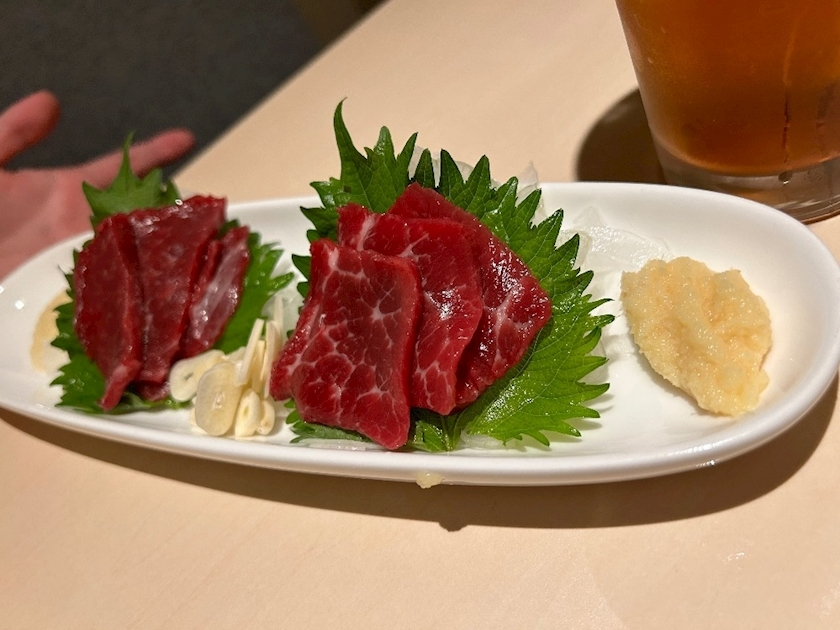 麗日 ひな