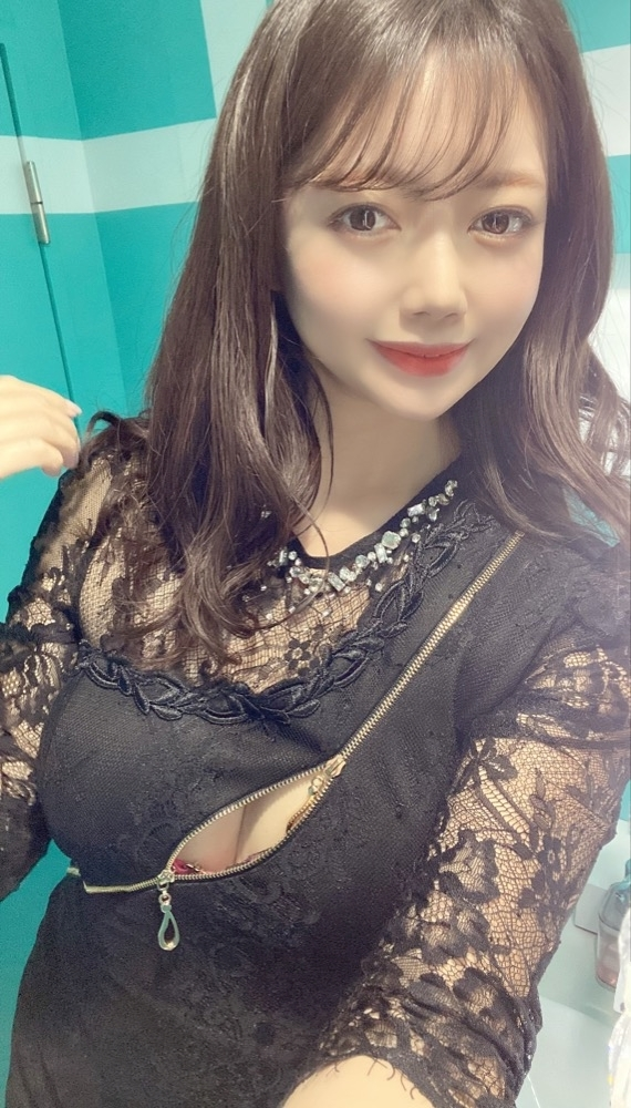 妃 えりな