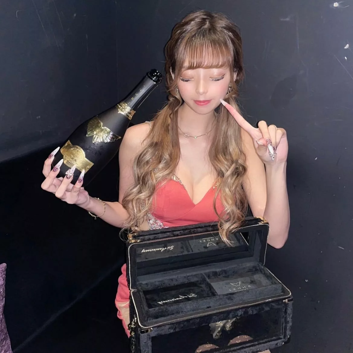 ななみ