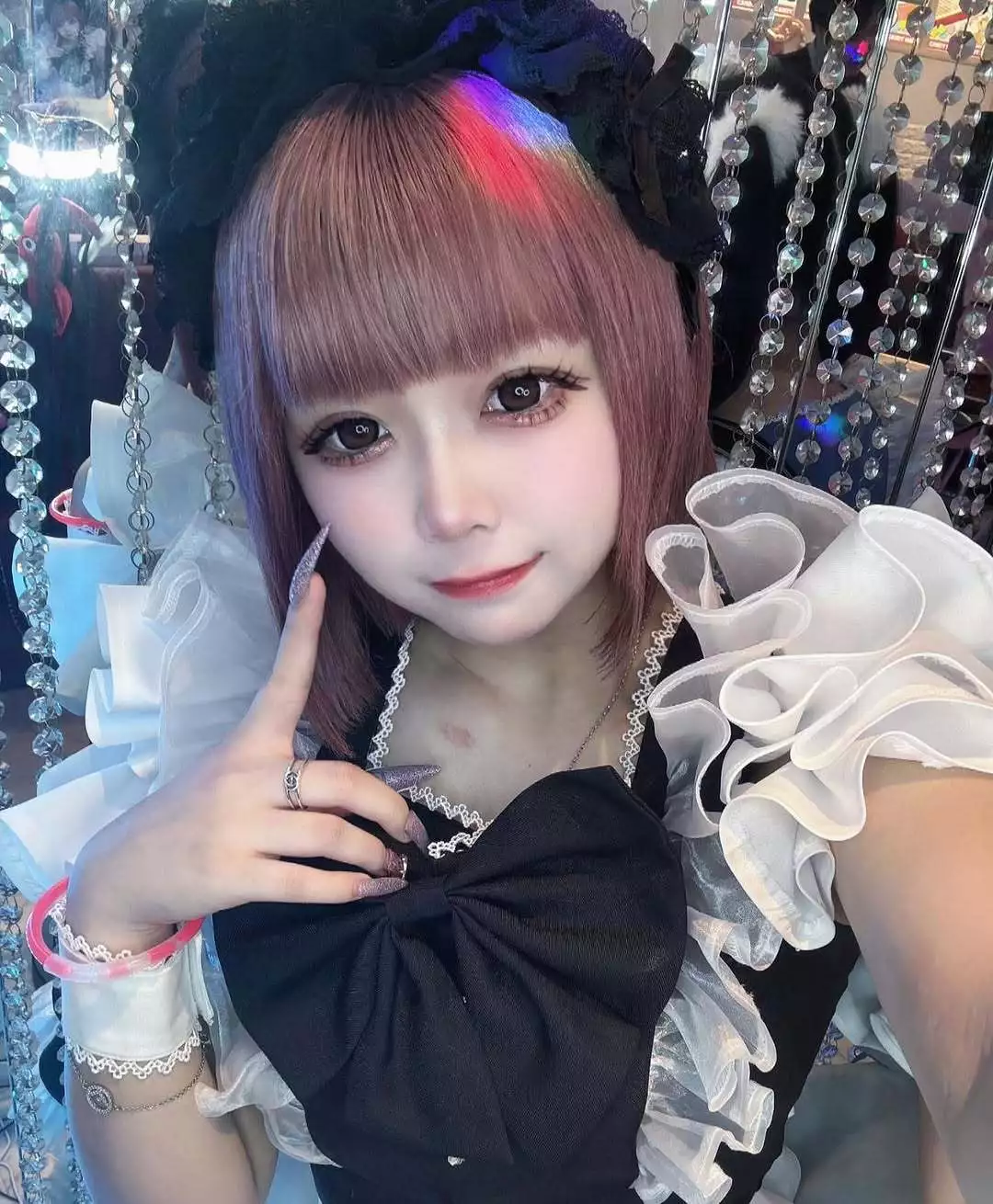 にこ