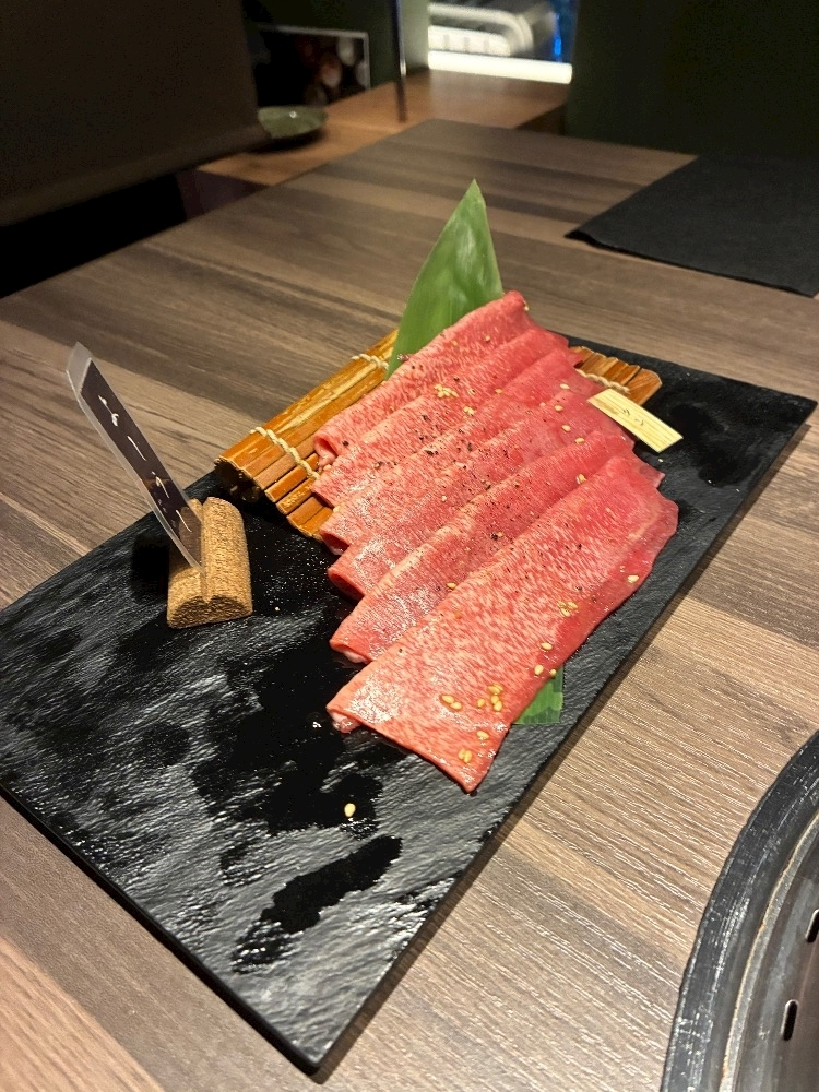 泉 りさ