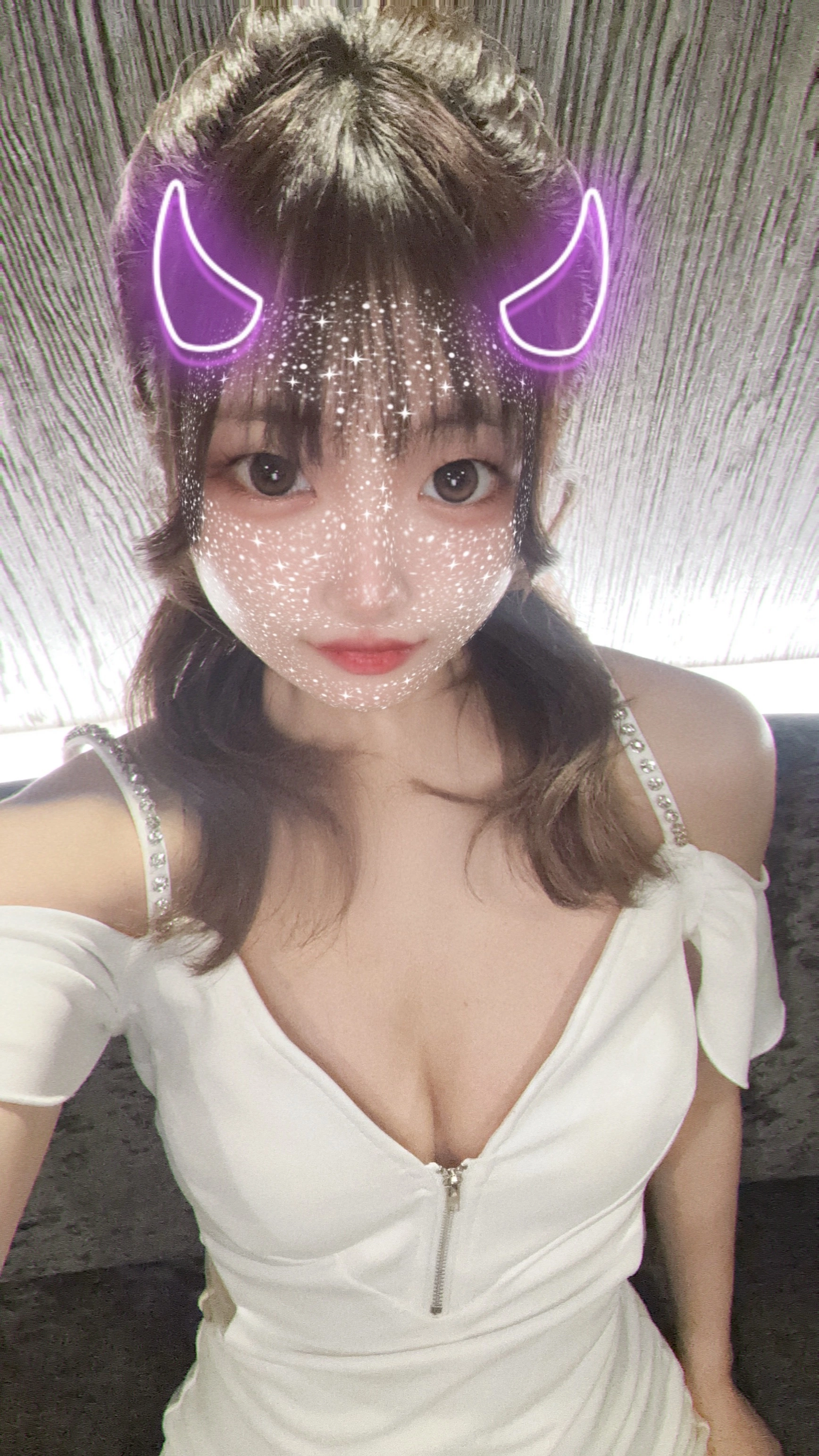 あいな