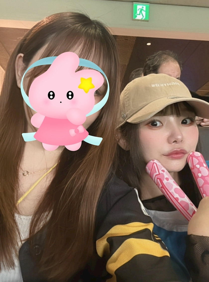 あみな