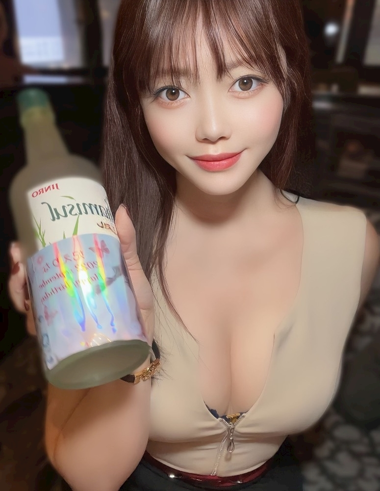 妃 えりな
