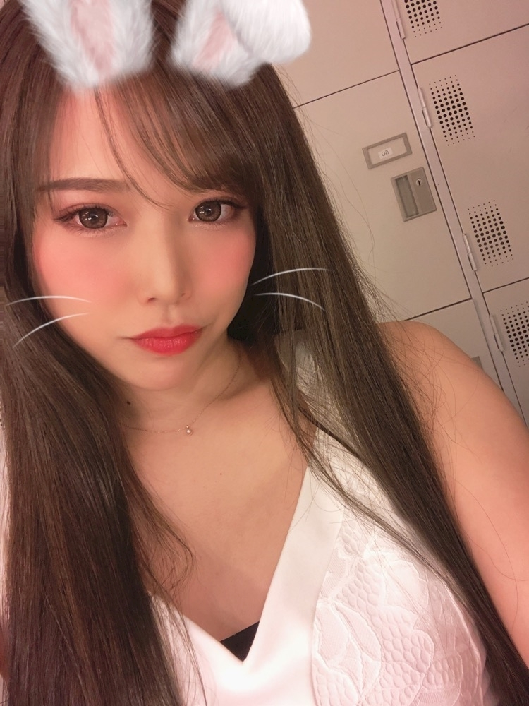 華