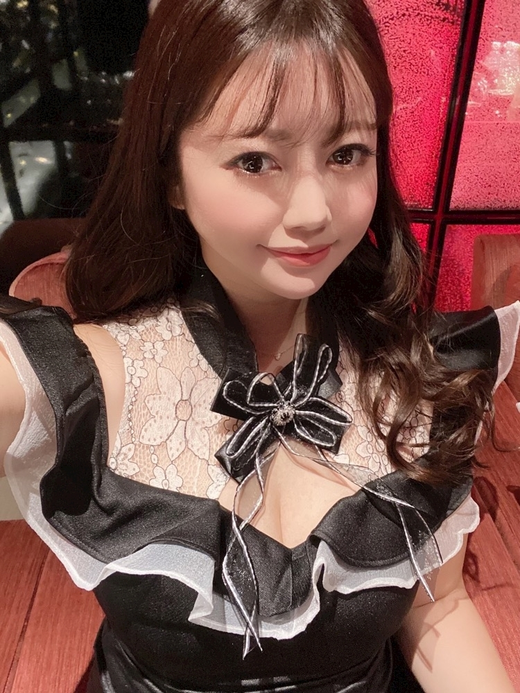 妃 えりな