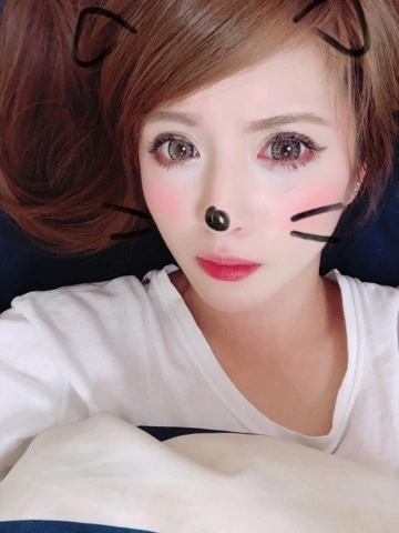 一咲 エム