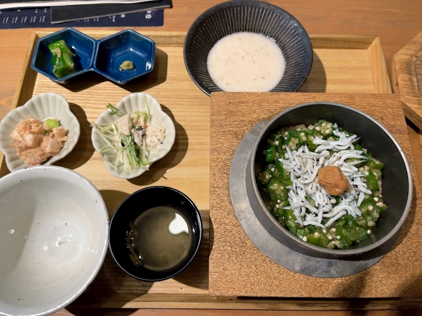 みさ