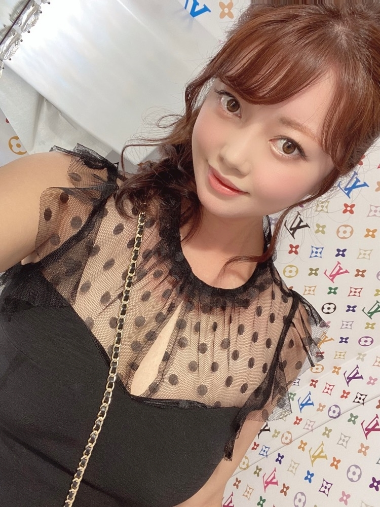 妃 えりな