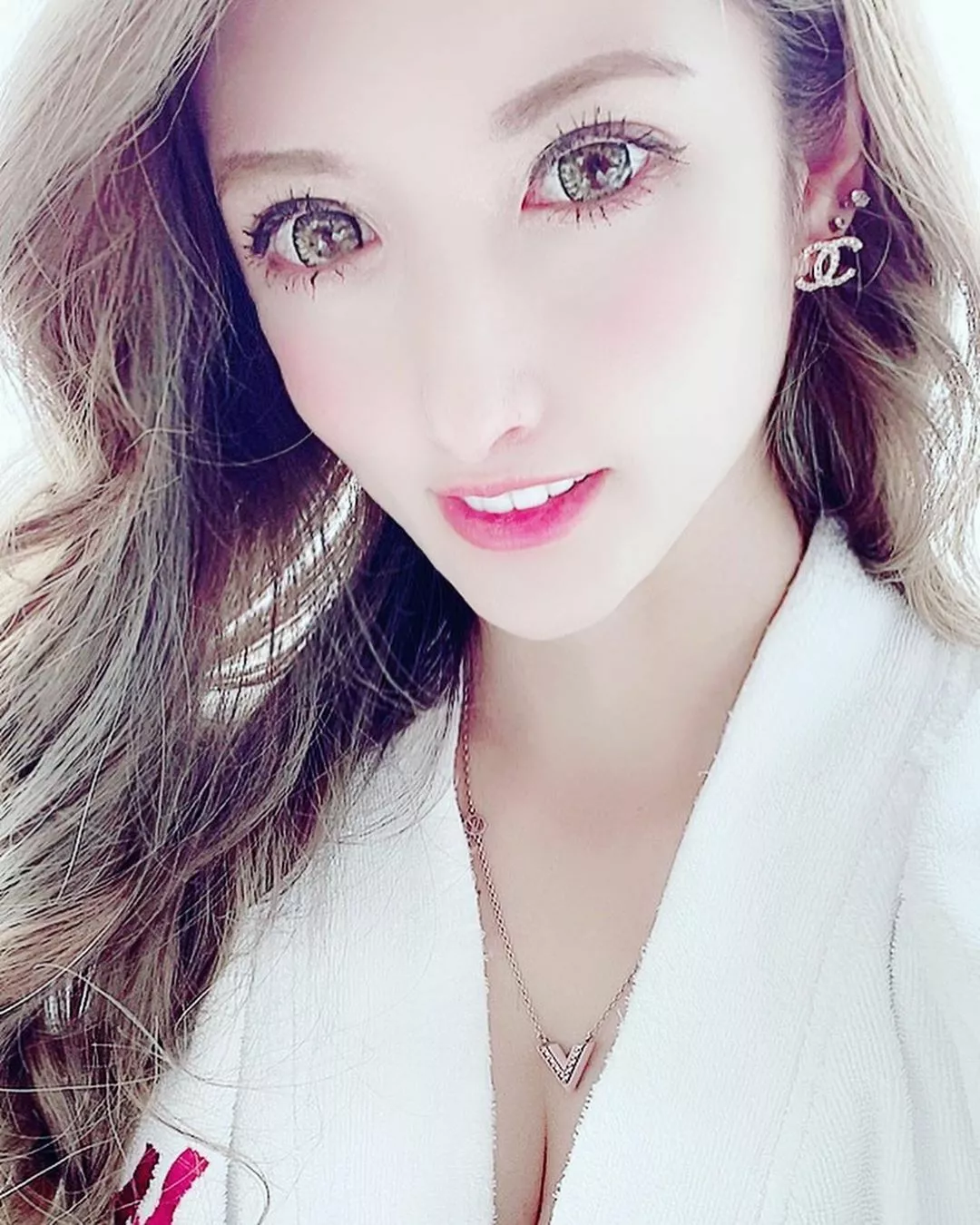 一咲 エム