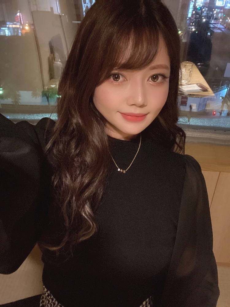 妃 えりな