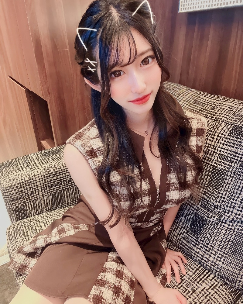 天乃 りさ
